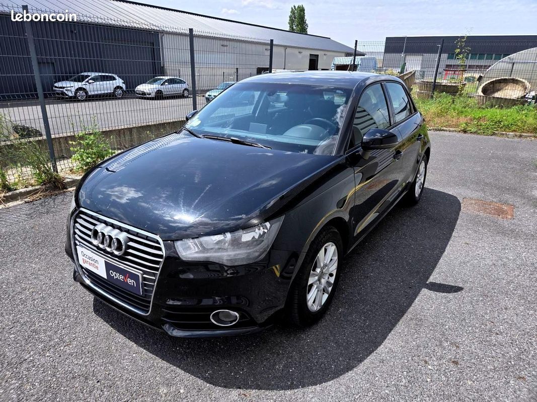 AUDI A1 Sportback 1.6 TDi DPF - 90 - Start/Stop SPORTBACK Ambiente PHASE 1 (image 1)