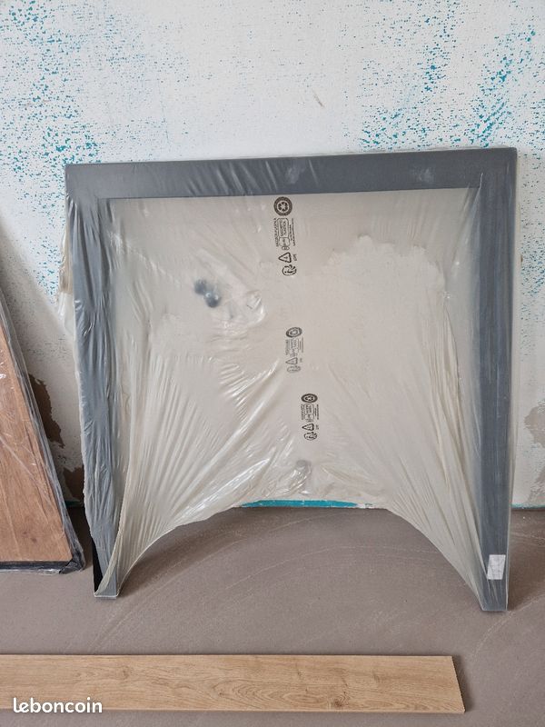 Pied de table (image 1)