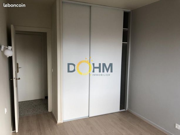 https://img.leboncoin.fr/api/v1/lbcpb1/images/e8/f7/0c/e8f70c9610381c6241e4fddc48bf09f31dc1131e.jpg?rule=ad-image