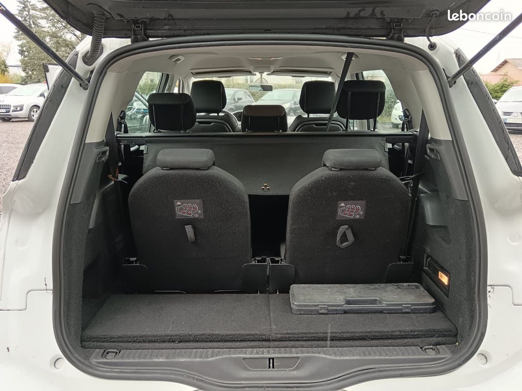 CITROEN GRAND C4 PICASSO 7 PLACES 1.6 BLUEHDI / DISTRIBUTION NEUVE / CT OK / Suivi Citroën (image 9)