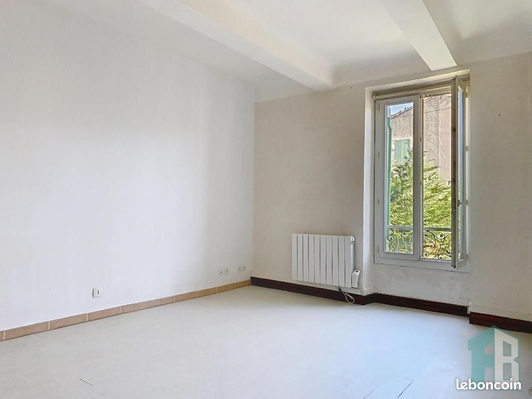 Appartement 2 pièces 43 m² · à Eyguières · 43 m² · 555 €/mois