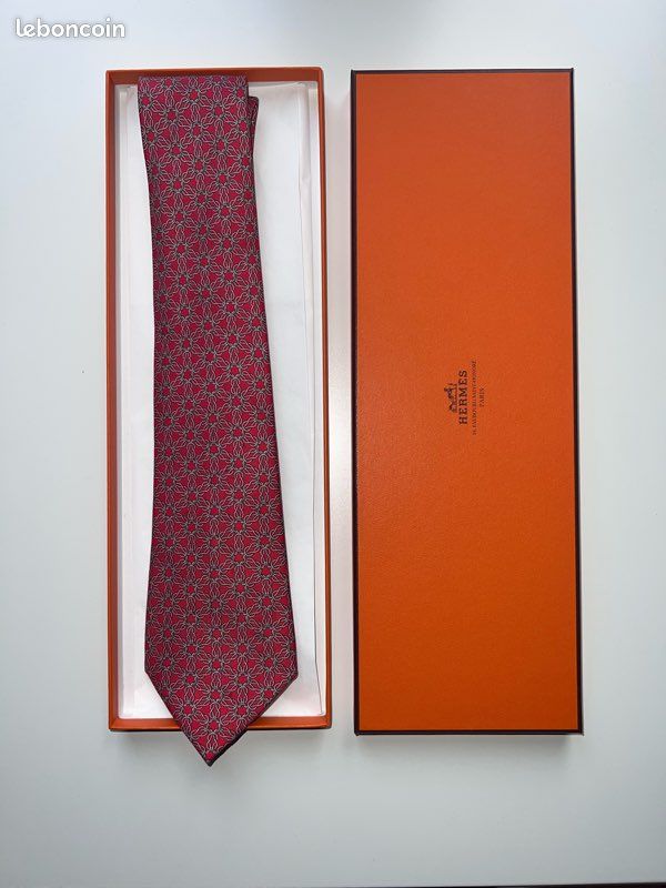 Cravate Homme Hermès - 100% Soie - Occasion