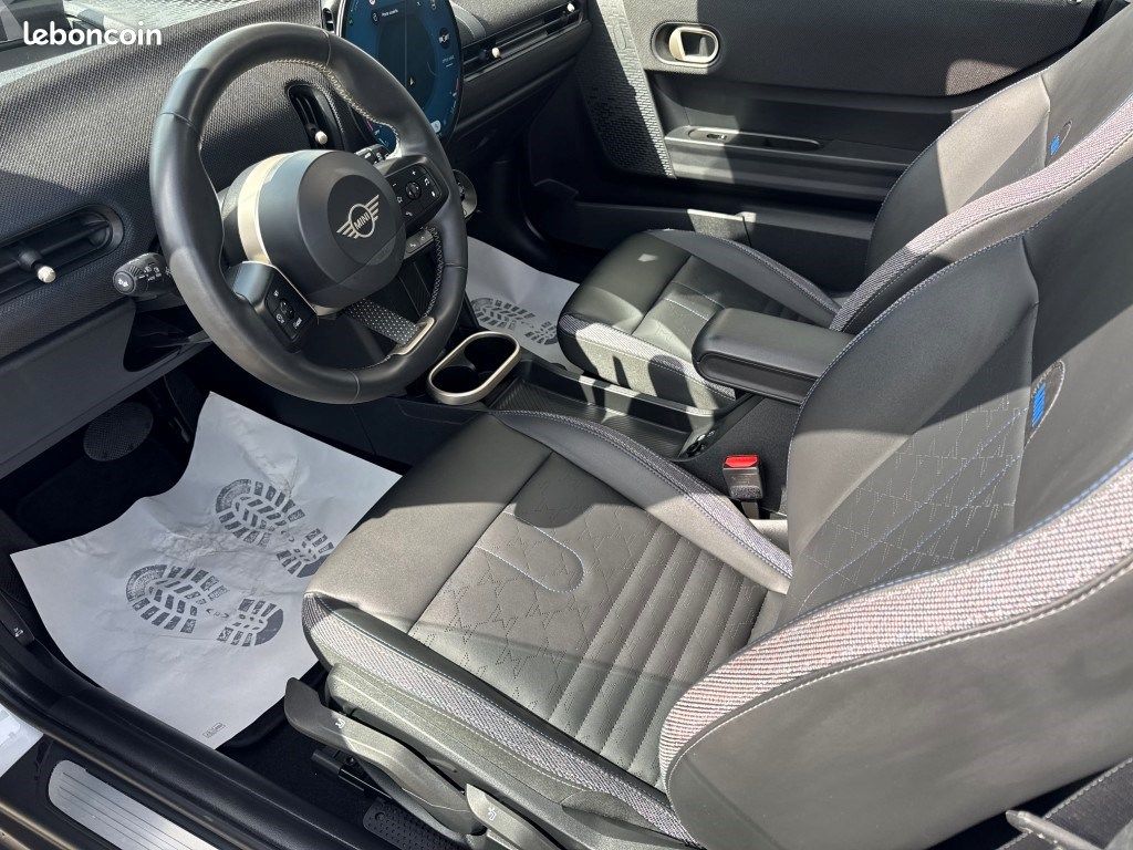 Mini Cooper F66 156 CH DKG7 C Classic (image 13)