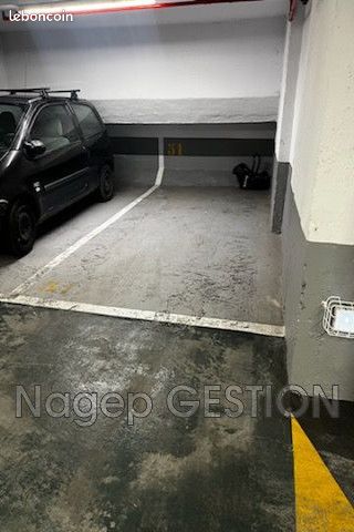 Parking/box Paris · 39 000 €