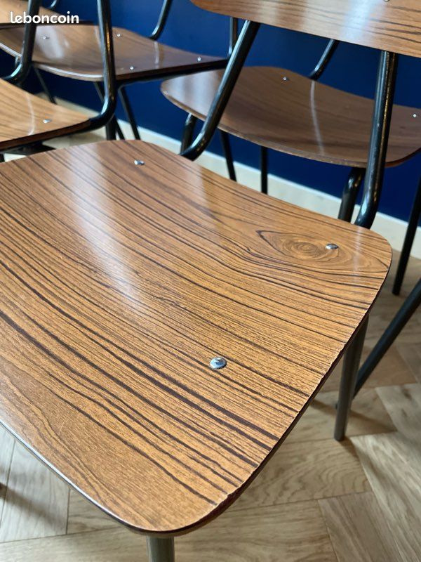 Chaises en Formica brun (image 3)