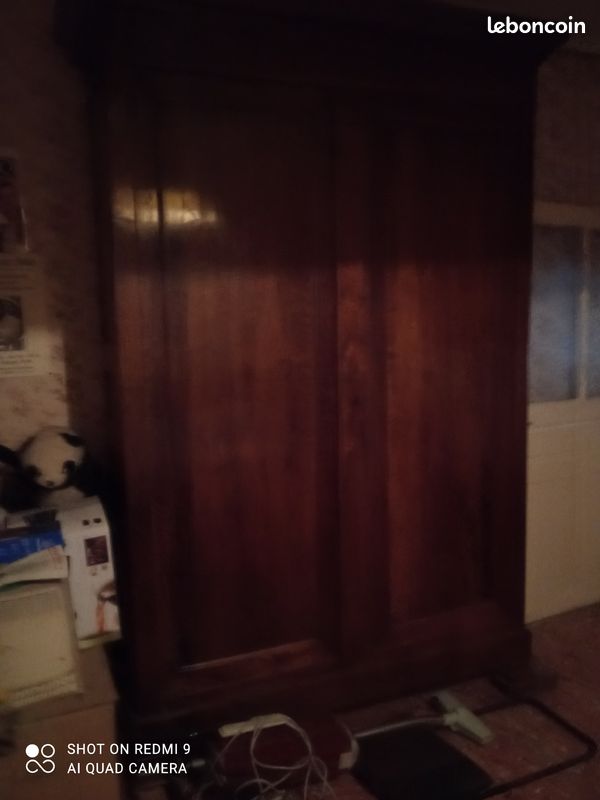 Belle armoire vernis (image 1)