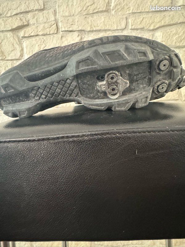 Chaussure pour vélo GIRO p:38 px 30 (image 3)