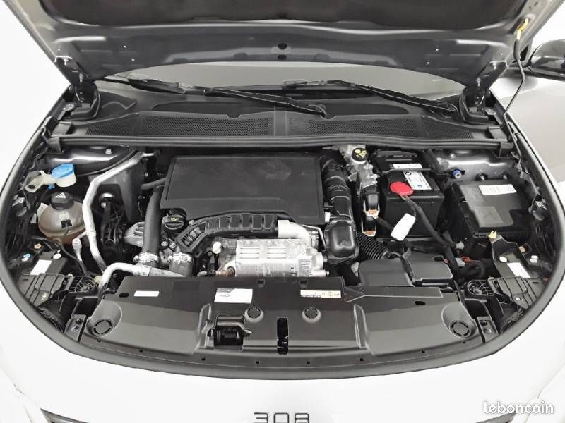 PEUGEOT 308 PureTech 130ch S&S EAT8 GT (image 20)