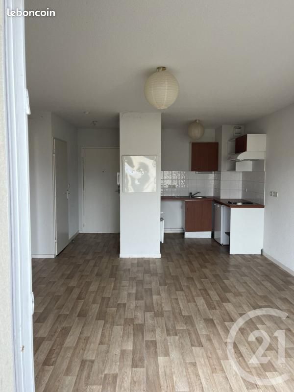 Appartement 2 pièces 42 m² · à Saint-Seurin-sur-l'Isle · 42 m² · 55 000 €