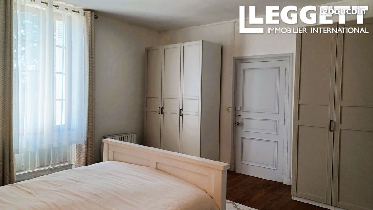 Maison 7 pièces 190 m² - Ménigoute 79340 (image principale 5)