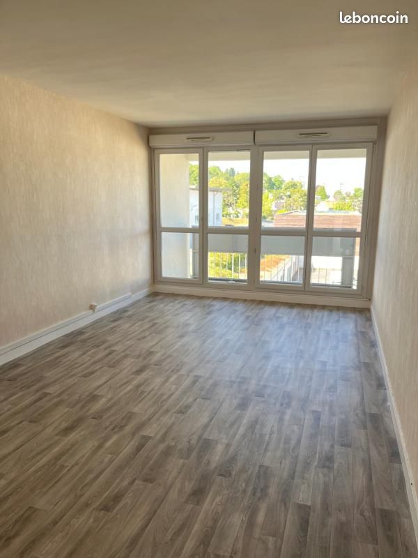 Appartement 4 pièces 75 m² · à Épernay · 75 m² · 496 €