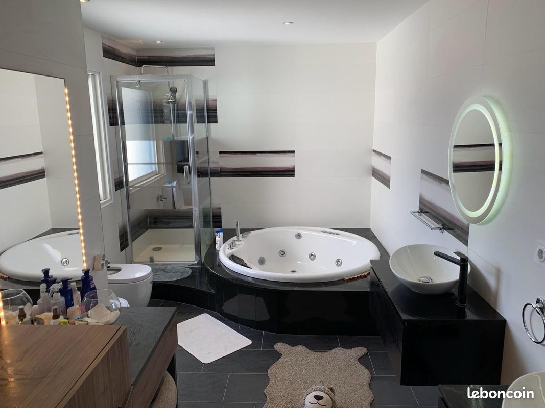 Maison a louer beziers - 5 pièce(s) - 158 m2 - Surfyn