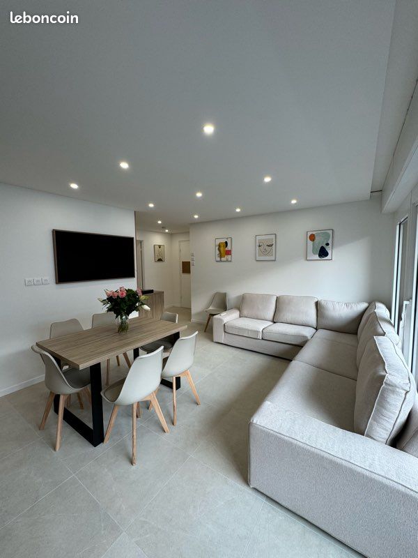 Appartement 6 pièces 96 m² · à Massy · 96 m² · 650 €