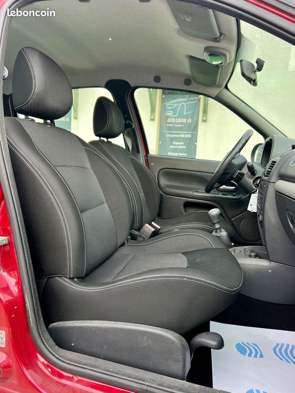 RENAULT Clio Campus 1.2 16V 75 CV eco2 Pack Clim PREMIERE MAIN (image 9)