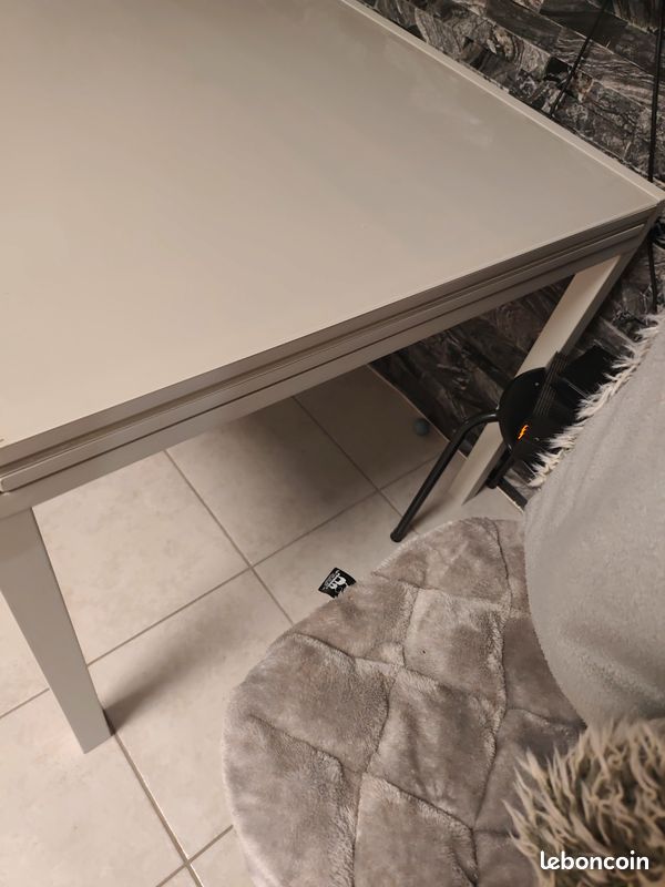 Table métal et verre + 4 chaises Ikea (image 2)