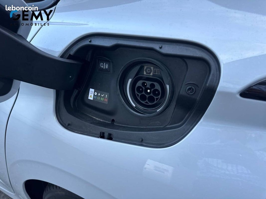 PEUGEOT 308 Plug-in Hybrid 195 ch e-DCS7 Allure (image 24)
