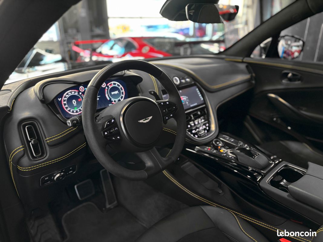ASTON MARTIN DBX 707 – Jet Black - PPF (image 4)