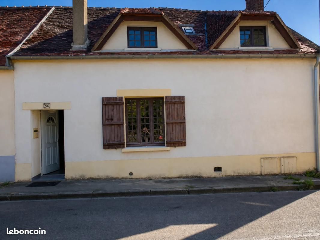 Maison 4 pièces 90 m² · à Laroche-Saint-Cydroine · 90 m² · 128 900 €