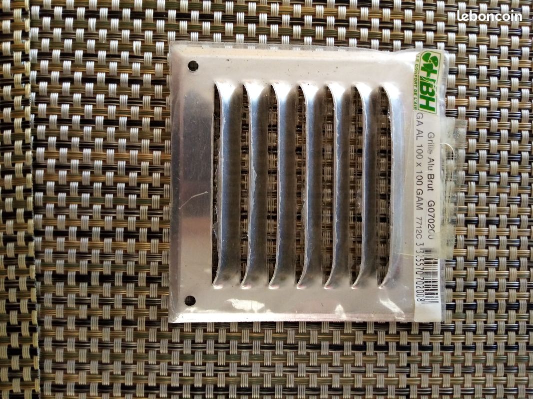 Grille aération douche (image 1)