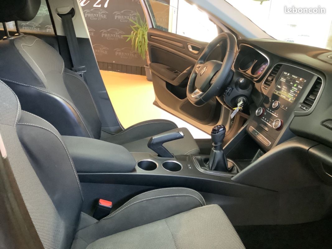 Renault megane iv societe blue dci 115 air 2p (image 12)