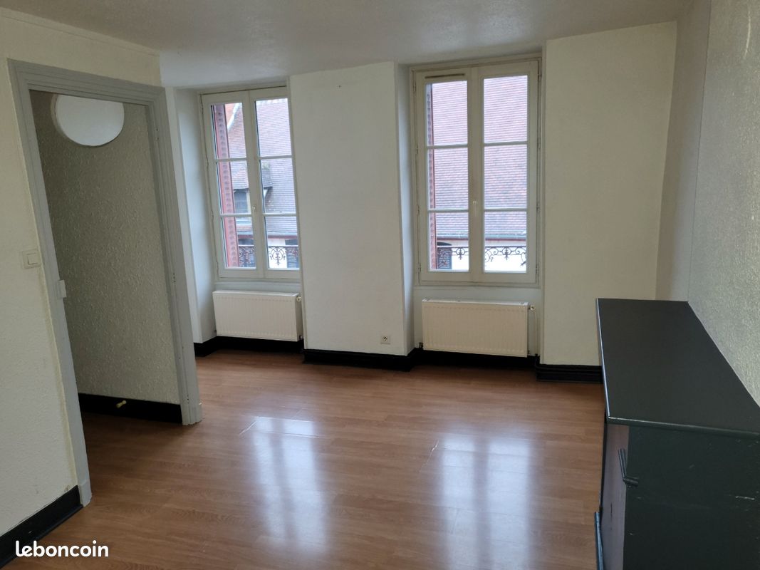 Appartement 2 pièces 50 m² · à Montluçon · 50 m² · 390 €/mois