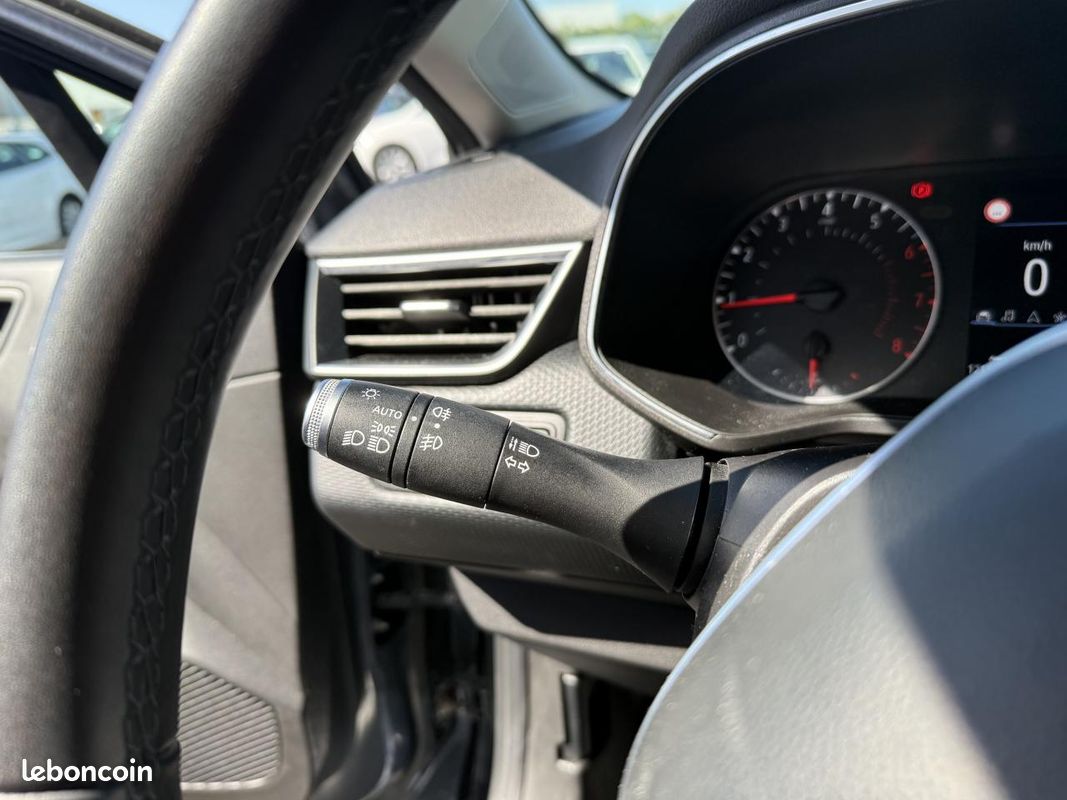 RENAULT CLIO 1.0 Tce - 100 V BERLINE Business PHASE 1 (image 17)