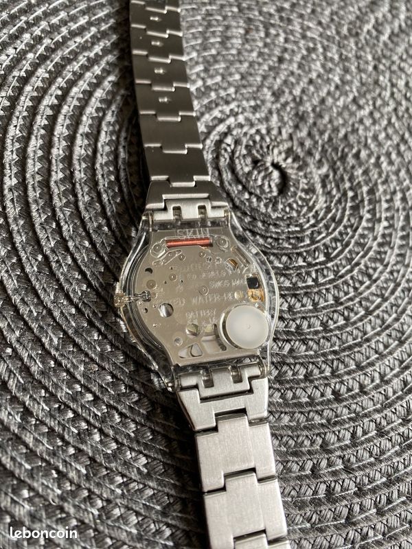 Montre Swatch Skin Elegantly framed (image 10)