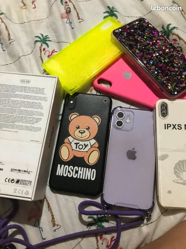 Je vend un lot de 2 iPhone un iPhone 12 128go et un phone xsmax 512go 900 (image 4)
