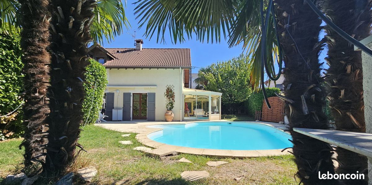 Maison 6 pièces 167 m² · à Échirolles · 167 m² · 480 000 €