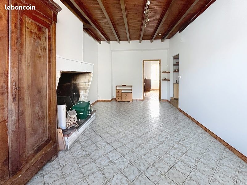 Maison 1 pièce 58 m² · à Saint-Aigulin · 58 m² · 30 000 €
