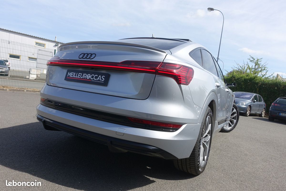 E-Tron 55 Sportback Quattro S-Tronic S-Line 408ch Virtual cockpit/Toit ouvrant/Cuir sport Chauffant/Grd Gps europe/Caméra 3D/Accès confort/HUD/Full LED/Carplay/1*Main/Garantie 12 mois (image 15)