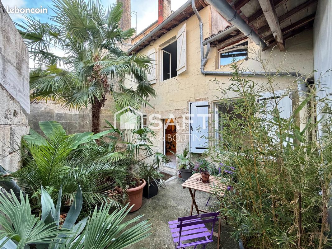 Immeuble 145 m² · à Niort · 145 m² · 245 000 €