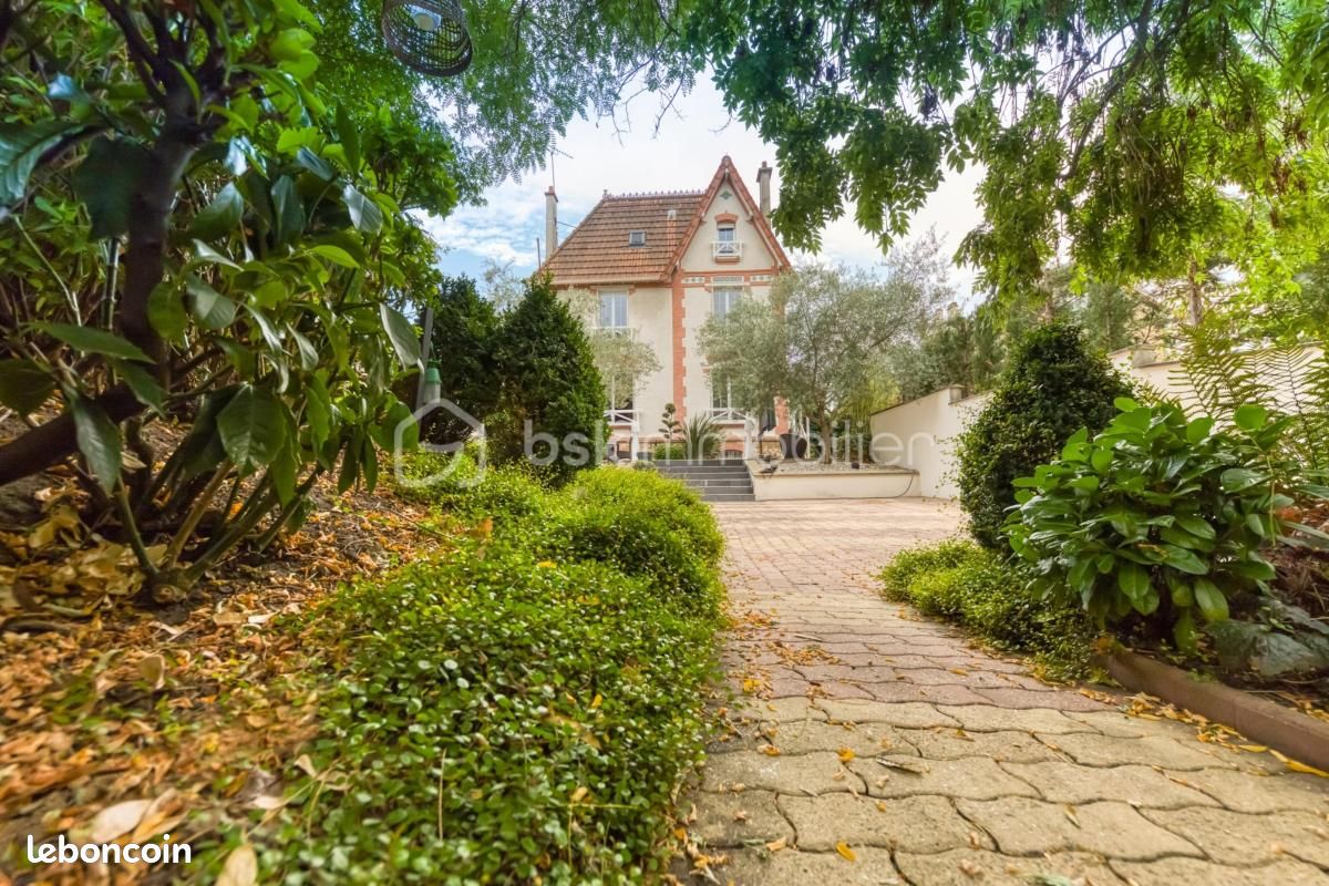 Maison 7 pièces 190 m² · à Le Raincy · 190 m² · 775 000 €