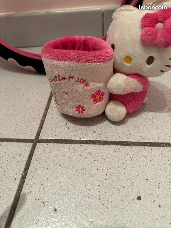 Hello kitty (image 4)