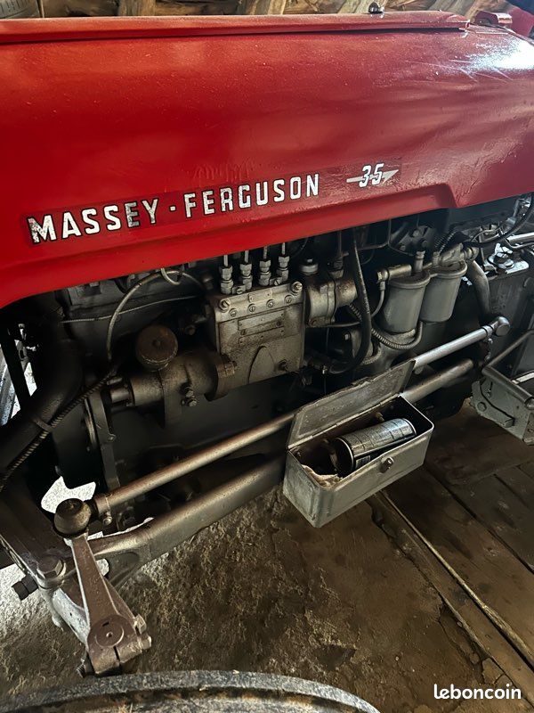 Massey Ferguson 835 Tracteurs