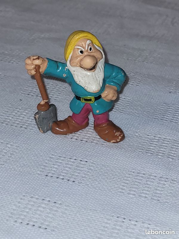 Figurine nain Grincheux - Blanche neige - Disney - vintage (image 1)