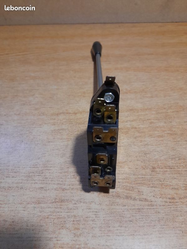 769098_3 769098_3