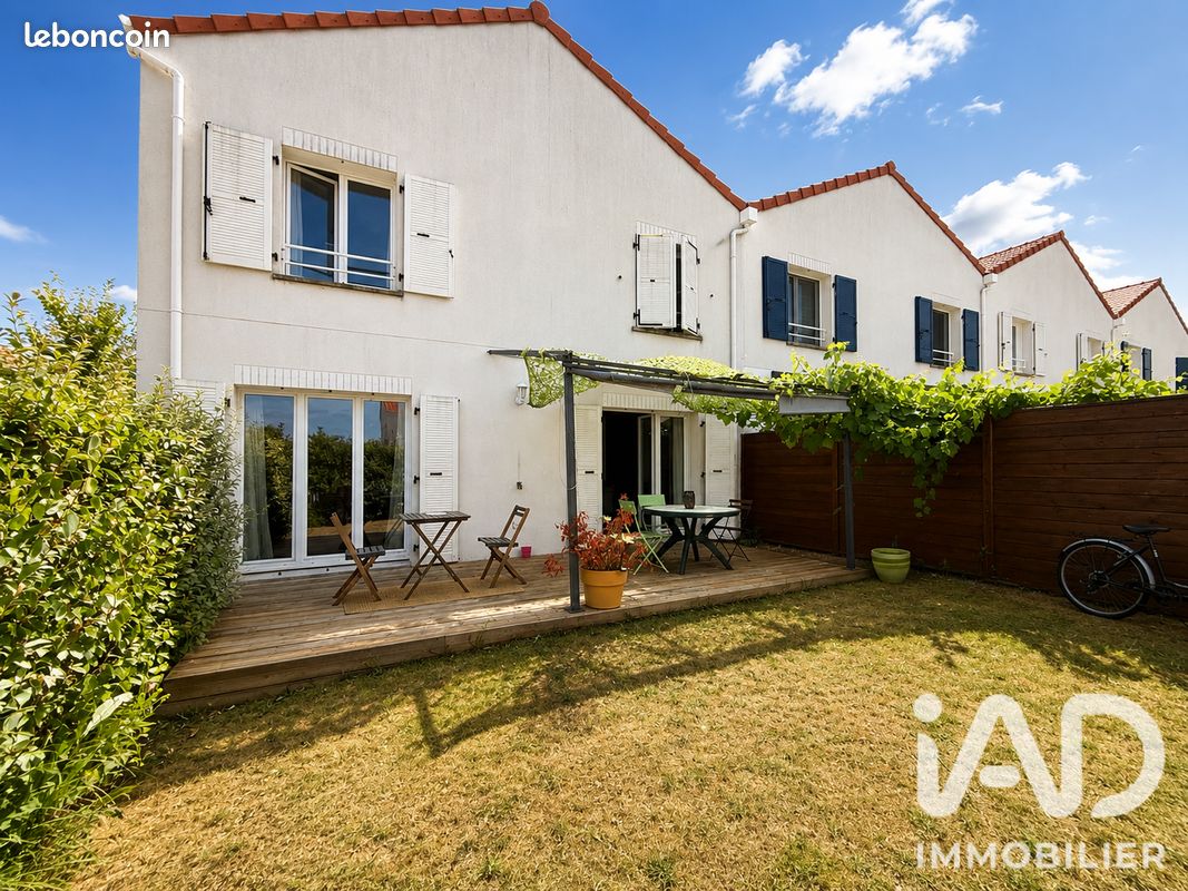 Maison 5 pièces 97 m² · à Vaujours · 97 m² · 326 000 €