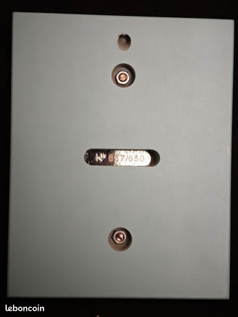 1050044_7 1050044_7