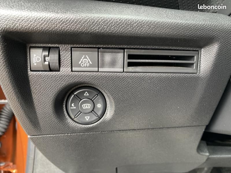 Citroen C4 BlueHDi 130ch S&S Shine EAT8 (image 13)