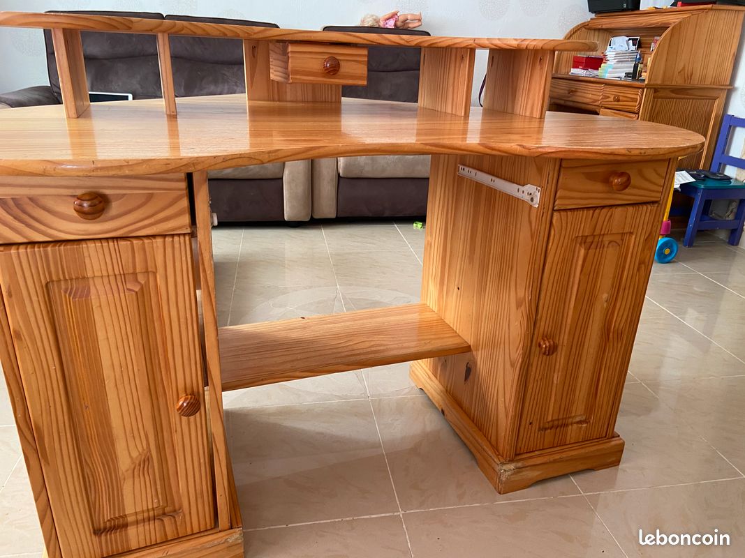 Bureau d’angle en pin massif (image 1)