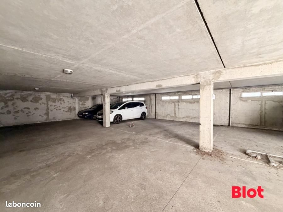 Parking 12 m² · à Nantes · 12 m² · 19 500 €