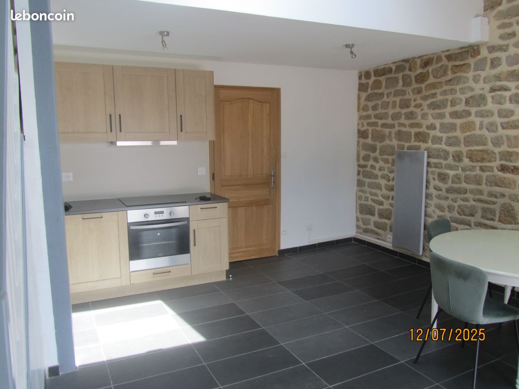 Appartement 3 pièces 66 m² · à Warcq · 66 m² · 650 €