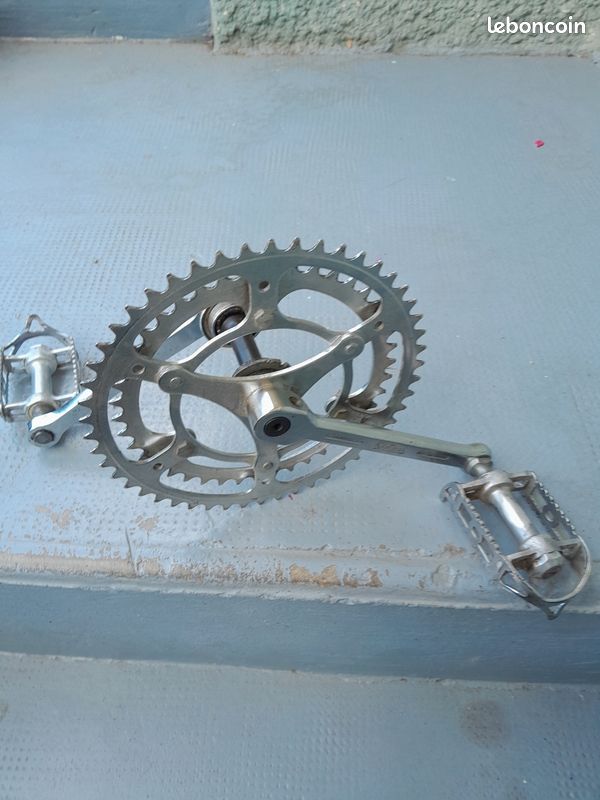 Pédalier vélo (image 1)