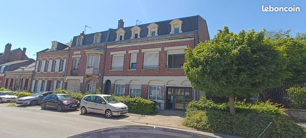 Immeuble 280 m² · à Villers-Bretonneux · 280 m² · 425 000 €
