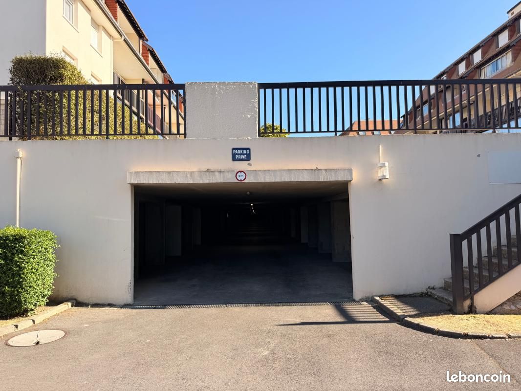 Parking 14 m² · à Villers-sur-Mer · 14 m² · 31 000 €