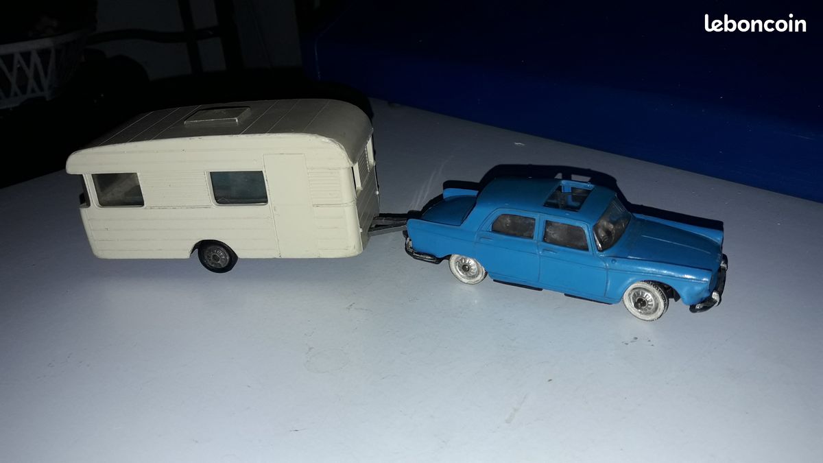 NOREV 93 - Peugeot 404 Avec Caravane Digue - Bleu Ciel, Miniature 1/43, En Boîte