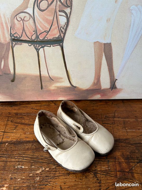 Chaussures vintage pour toute-petite fille, pointure 6,5, cuir blanc