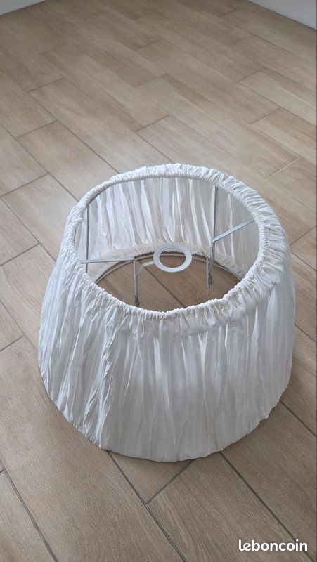Abat-jour plissé tissu blanc - Style chic / bohème (image 2)