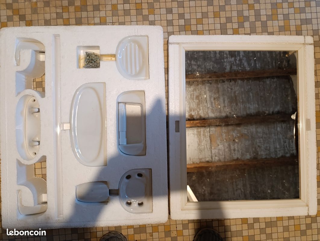 Ensemble NEUF d'accessoires de SDB (image 3)